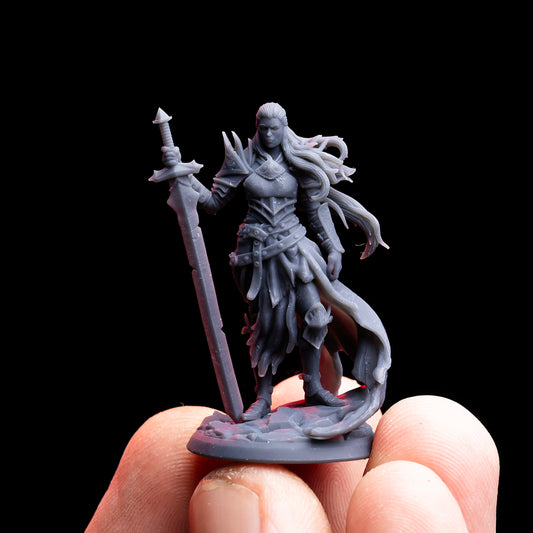 Kursia, Moonlight Knight